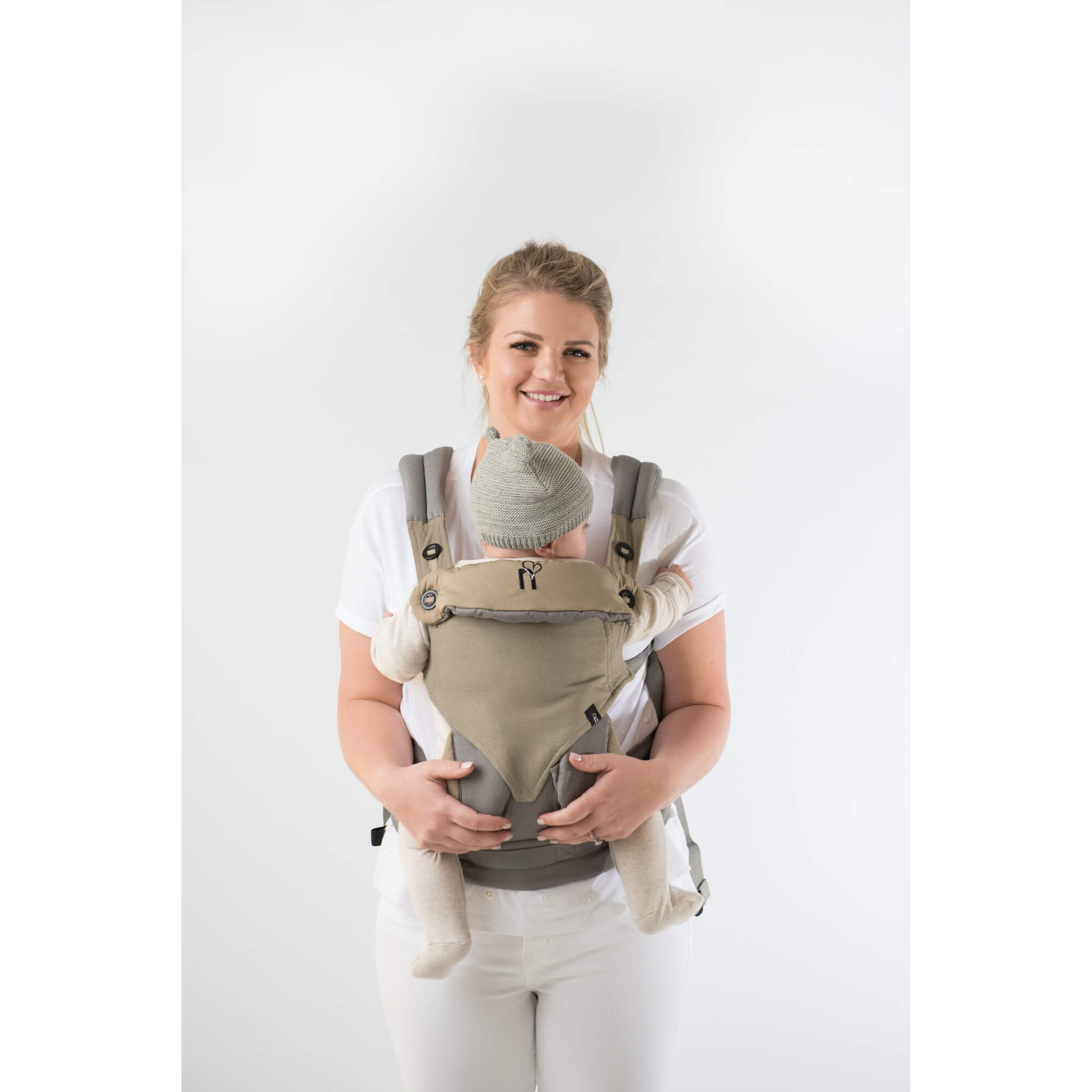 noola closer2you grey baby carrier