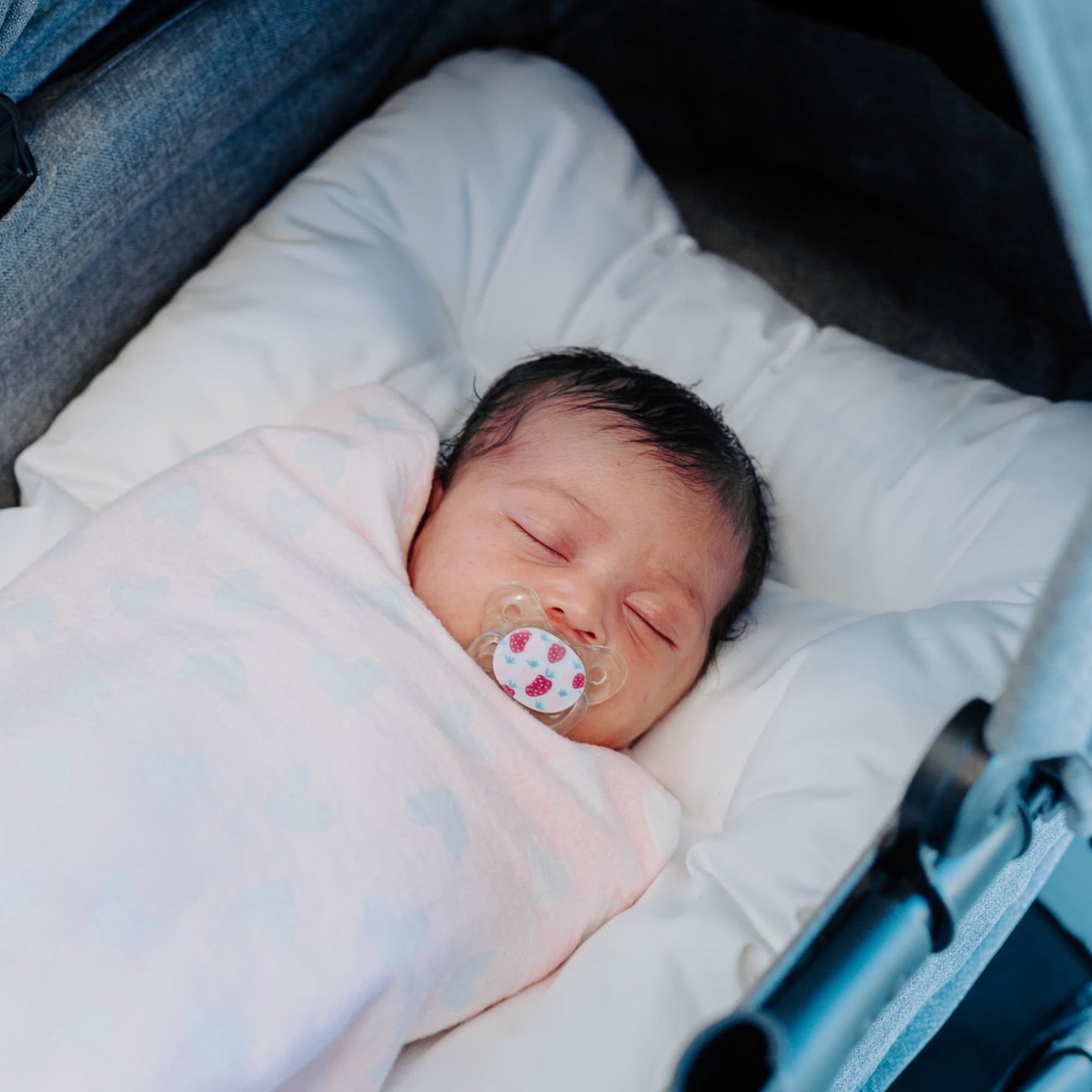 noola nest pad baby nursing mattress